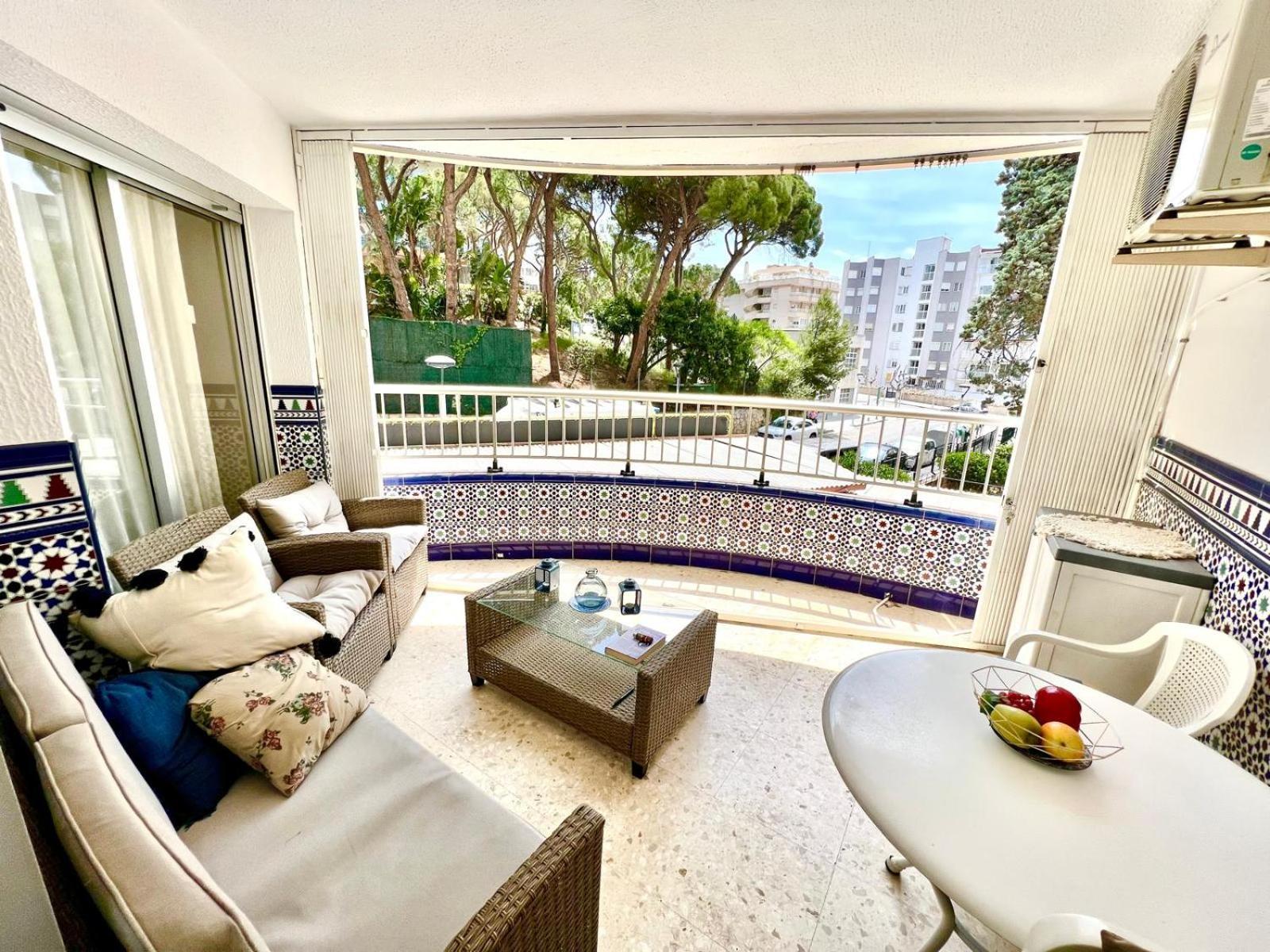 Azul 2 Bedroom Apartment In Salou Tarragona Экстерьер фото